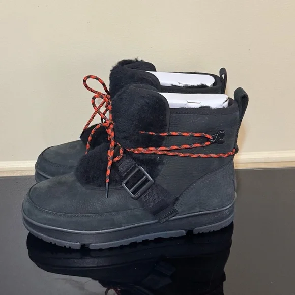 Medical Waste Ugg Classic Weather Hiker Boots New!! Women's UGG